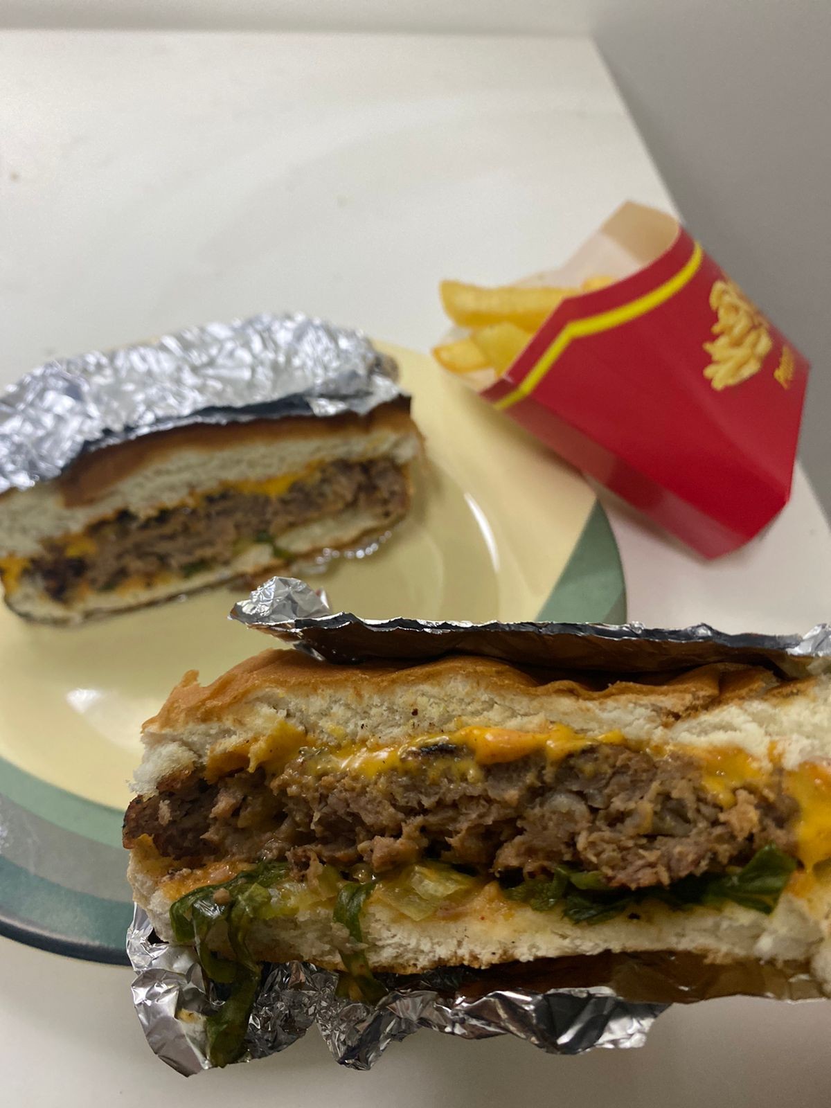 عنوان البرجر المشوي 2 — صورة 2