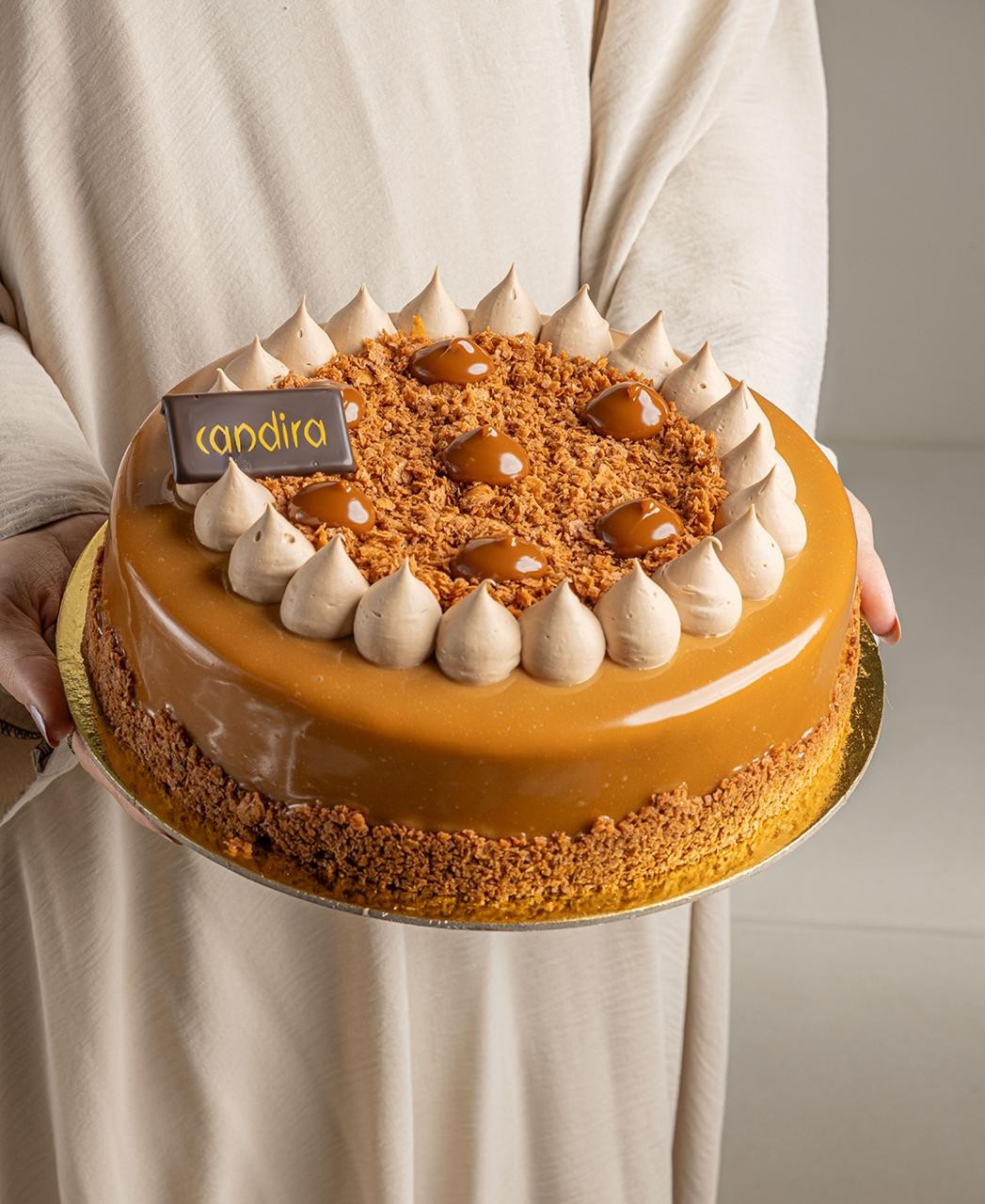 كانديرا Candira — صورة 2