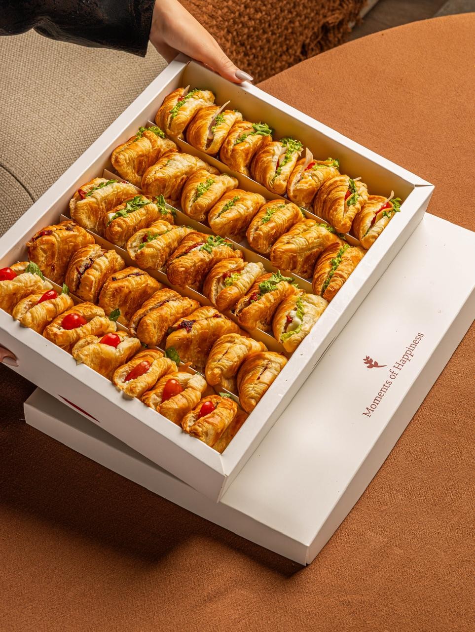 كانديرا Candira — صورة 3