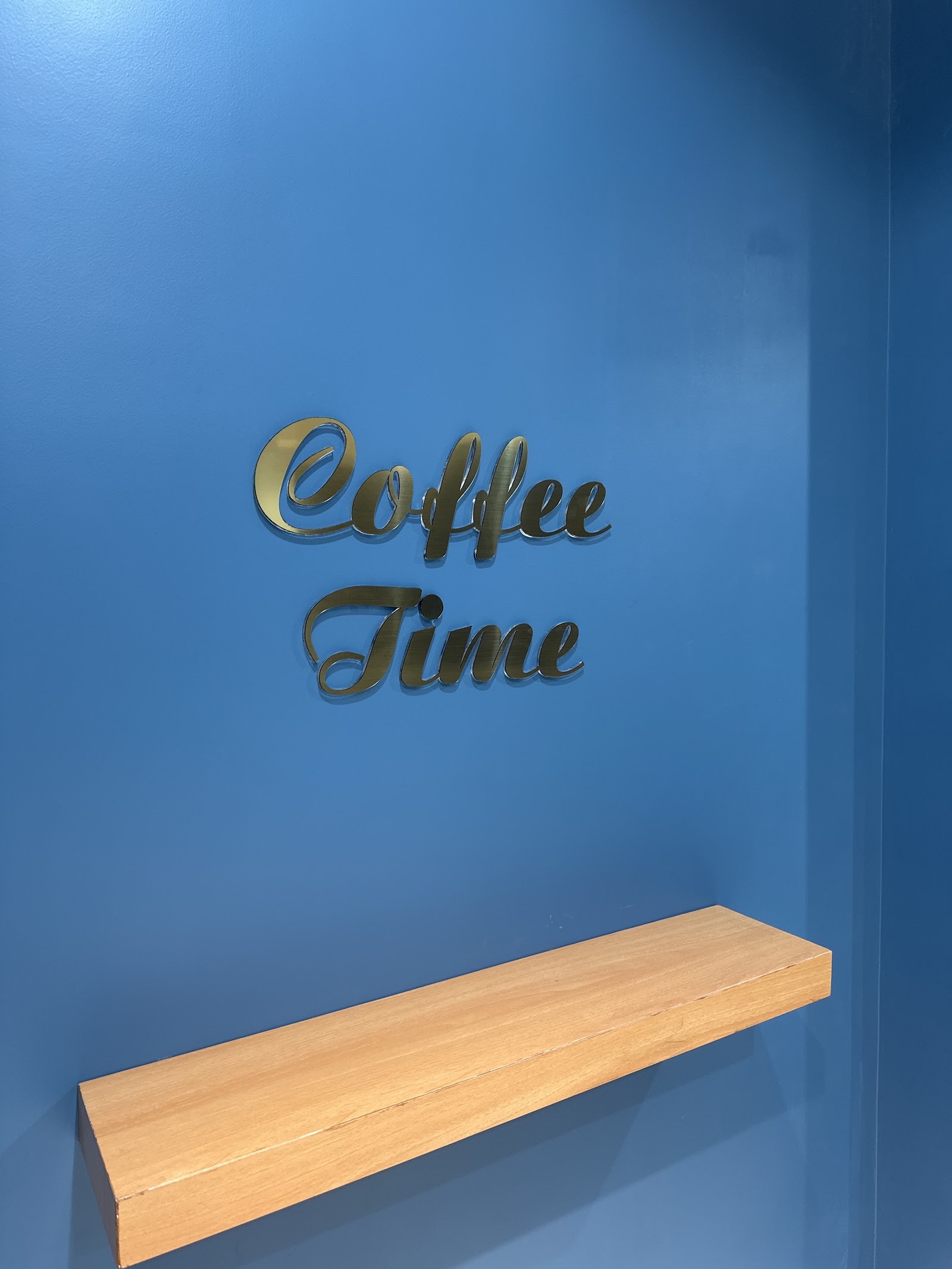 كوفي النجمة الزرقاء / Etoile Blue Café — صورة 2