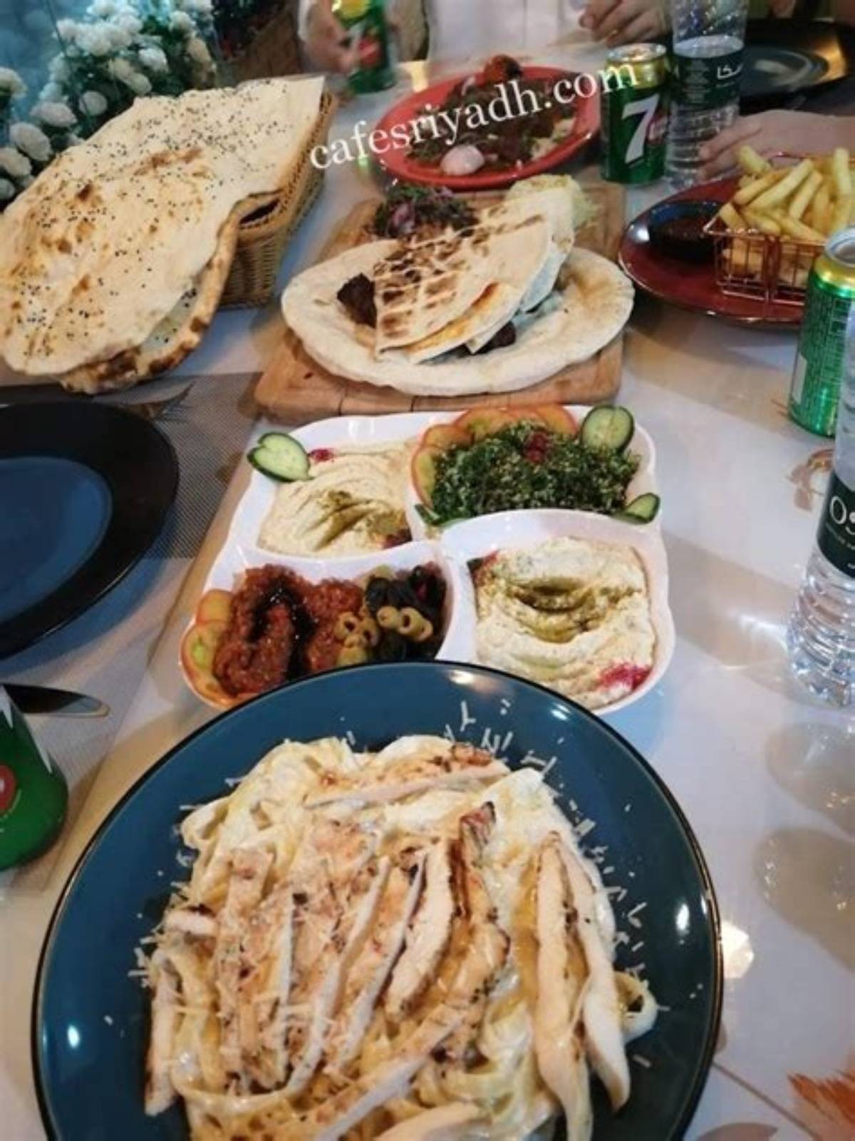 مطعم النهر الاخضر — صورة 3