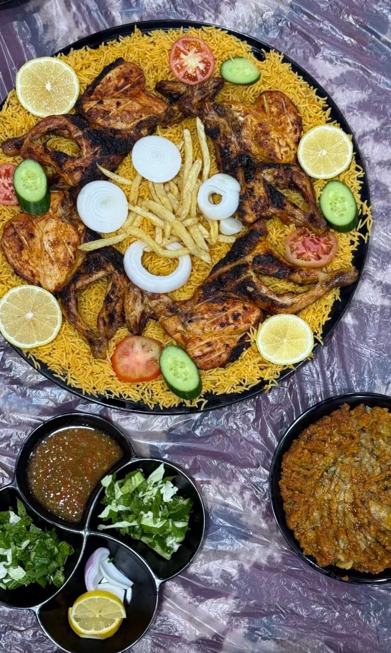 مطعم قلب البحر البخاري