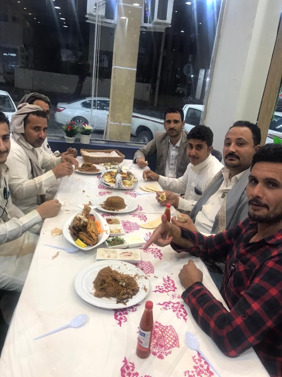 مطعم قرش المحيط — صورة 6