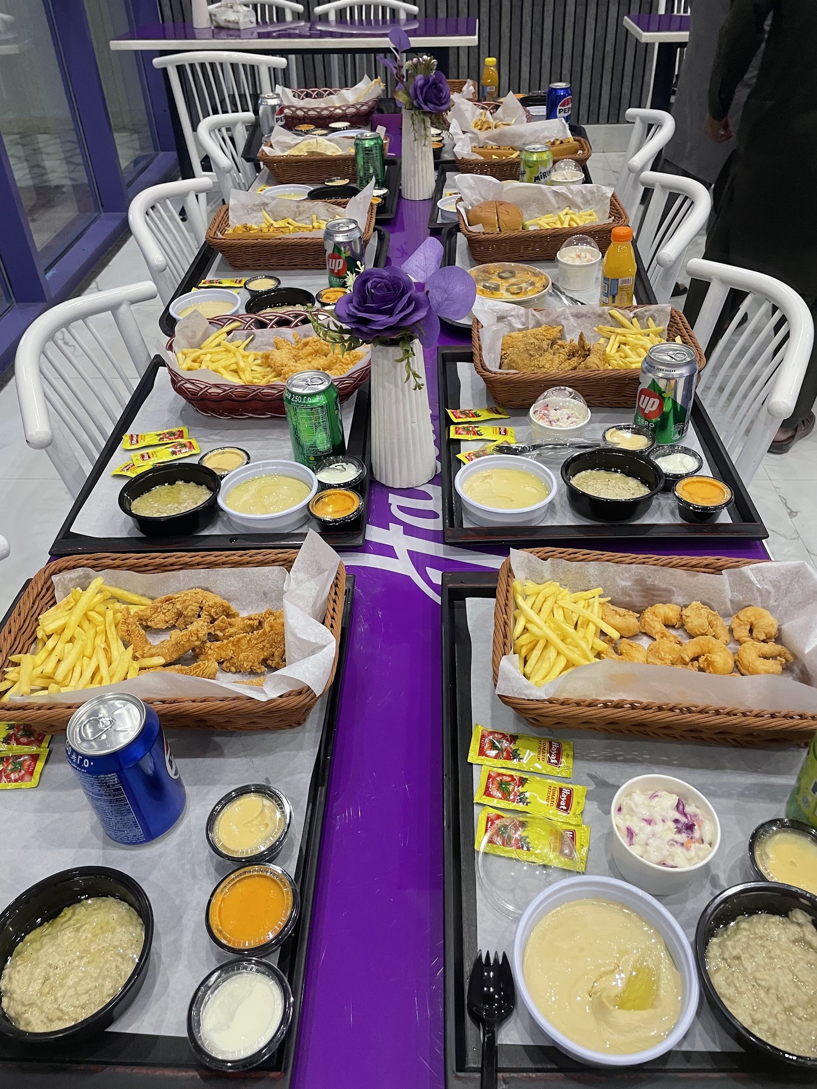 منيو هاكان بروستد