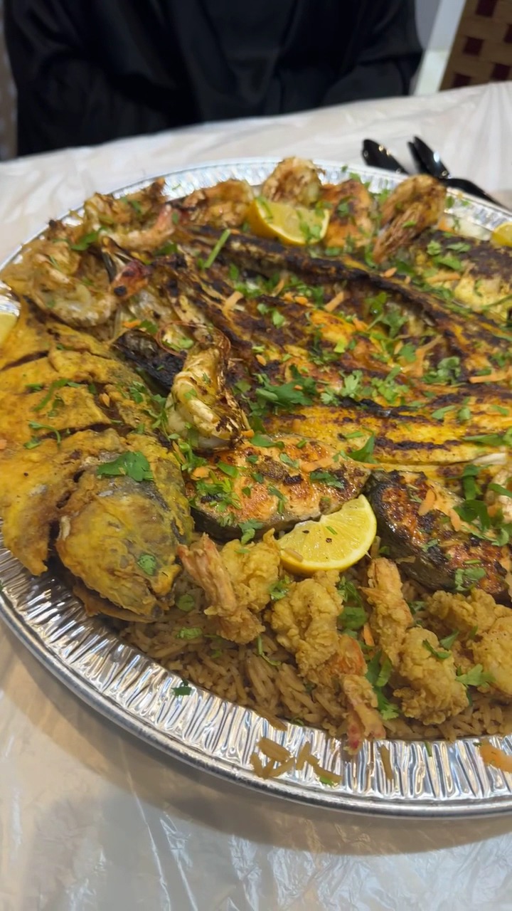 منيو مطعم قرش المحيط
